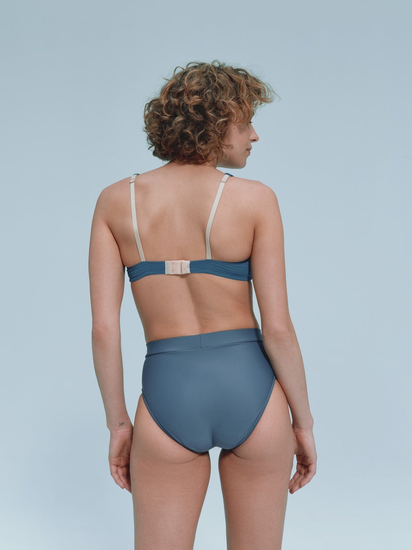 Costumi da bagno mestruali - Hugger - Nylon riciclato - Petrolio