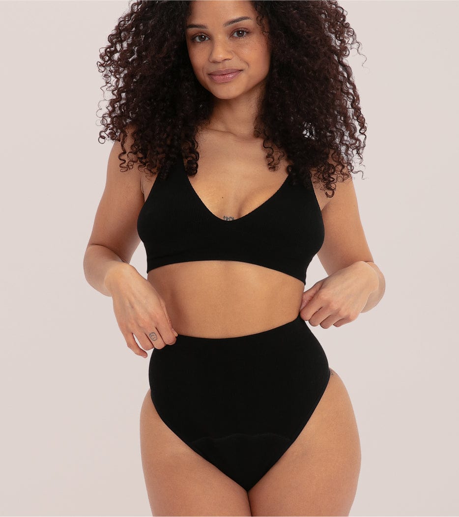 Seamless Ribbed High-Waist Thong - Nero